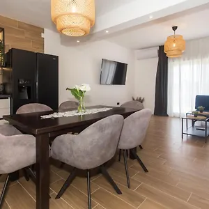 Apartman Angolo, Kaštela